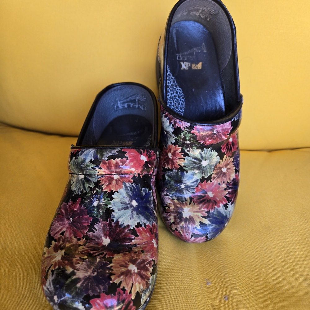 Floral Women's Clogs
